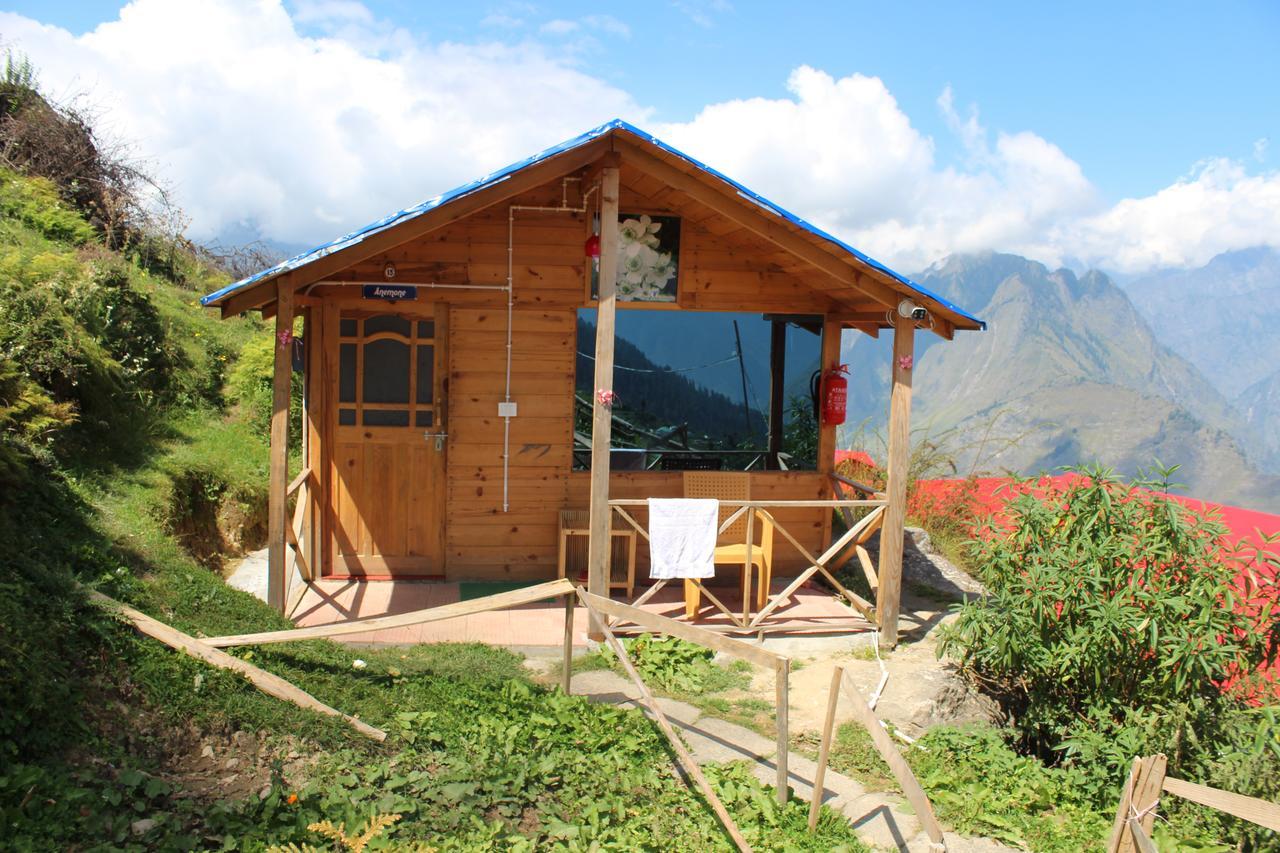 Blue Poppy Resorts Joshīmath Exteriér fotografie